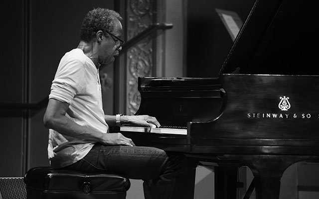 Matthew Shipp Trio: New Concepts in Piano Trio Jazz